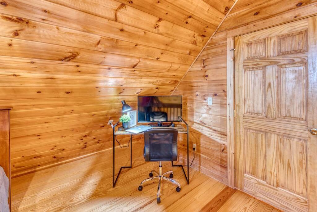 Mtn Cabin Sleeps 10 - 5 Mins To Fishing & Camping Ellijay Eksteriør billede