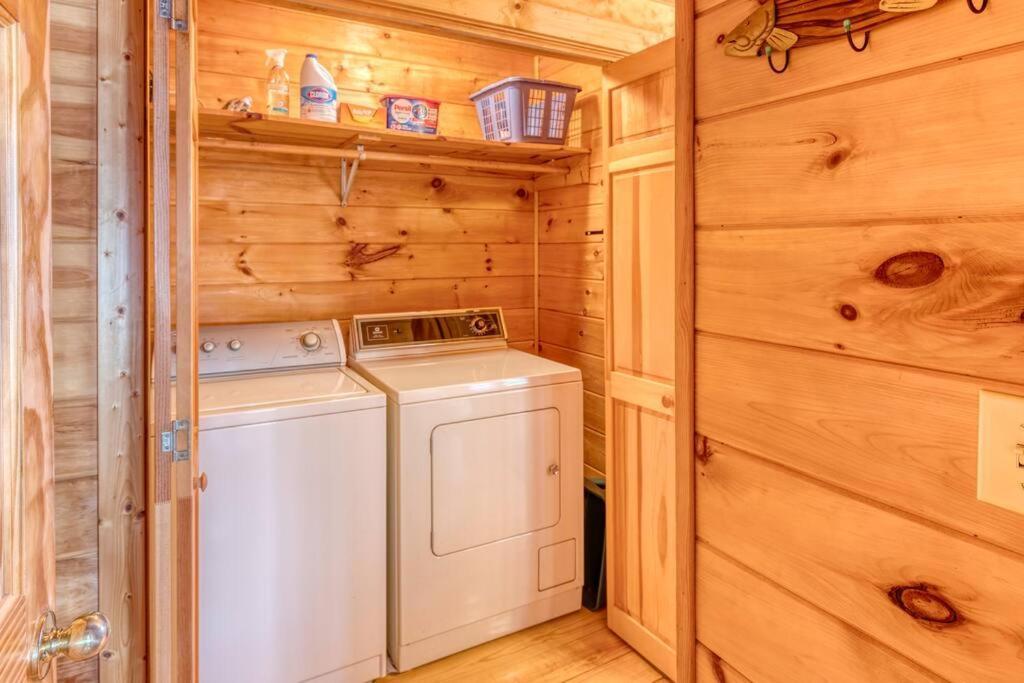 Mtn Cabin Sleeps 10 - 5 Mins To Fishing & Camping Ellijay Eksteriør billede