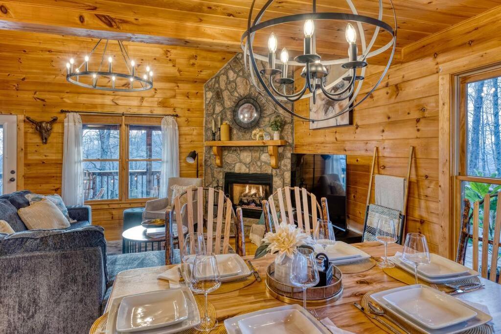 Mtn Cabin Sleeps 10 - 5 Mins To Fishing & Camping Ellijay Eksteriør billede