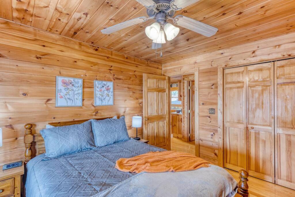 Mtn Cabin Sleeps 10 - 5 Mins To Fishing & Camping Ellijay Eksteriør billede